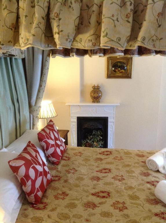 Crown Inn Blockley Room photo